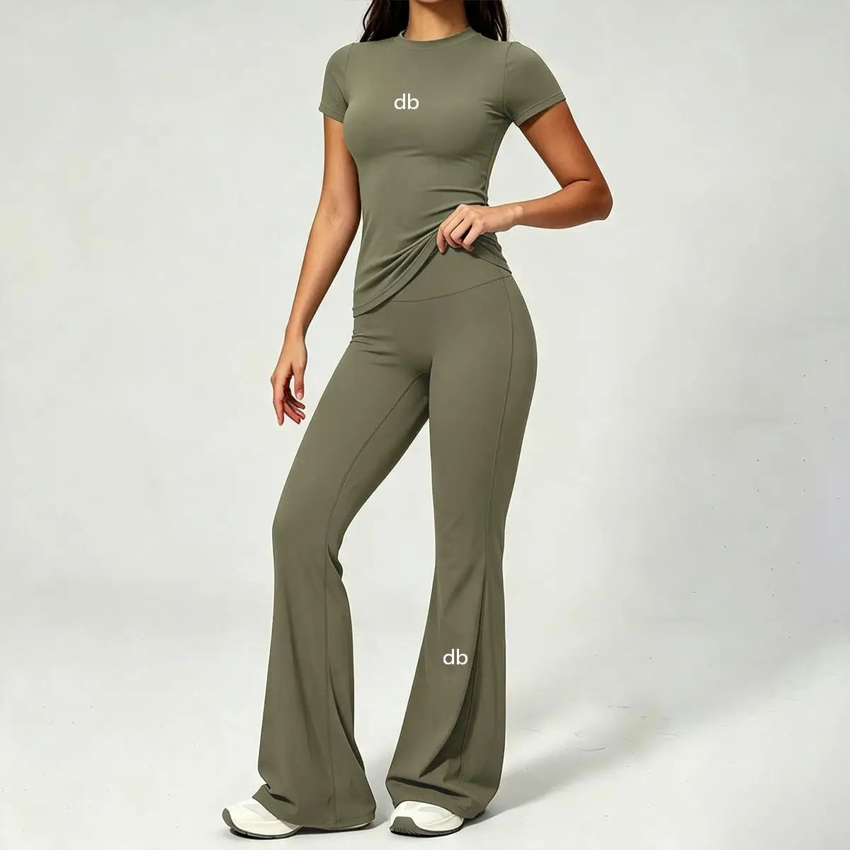 Ensemble nude manches courtes + pantalon évasé
