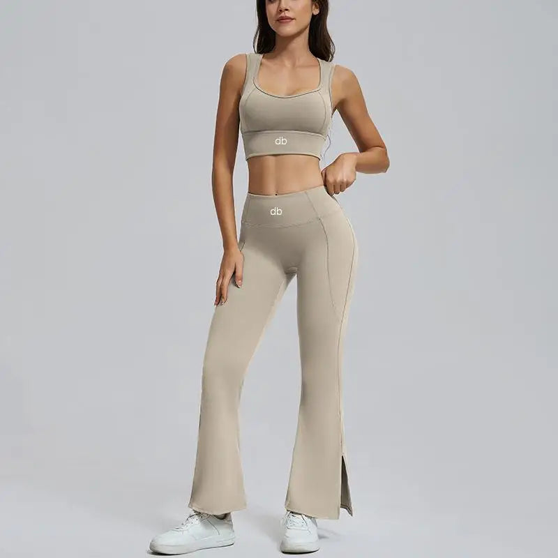 Ensemble brassière + legging + pantalon ample